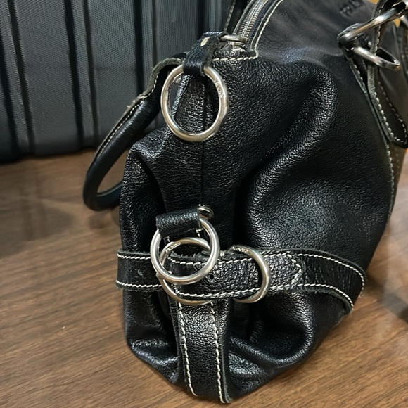Prada hand bag - Picture 4 of 12